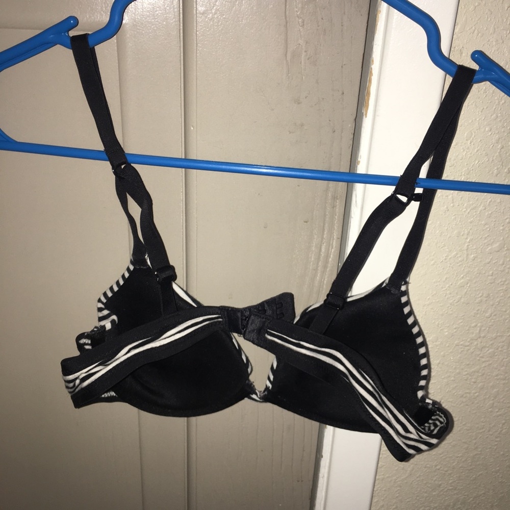 Striped bra - Picture 3 of 3